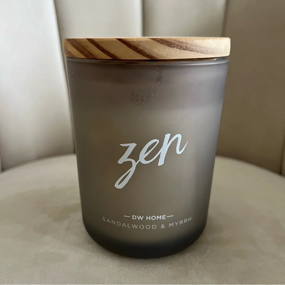 New DW Home Candle Zen Live Simply Sandalwood & Myrrh Candle Gray Two Wicks